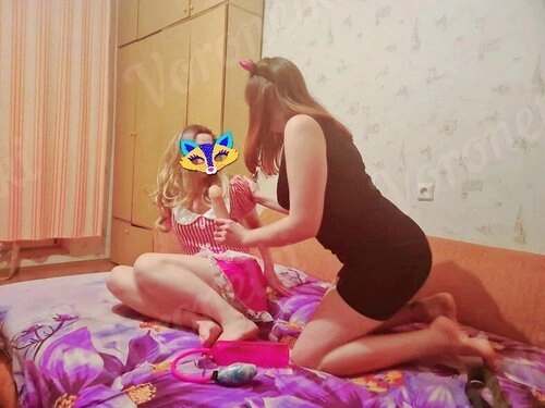 Подружки лесби откровенное 